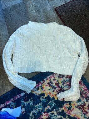 Willow & wind Women’s Cream Knit Cropped Sweater
